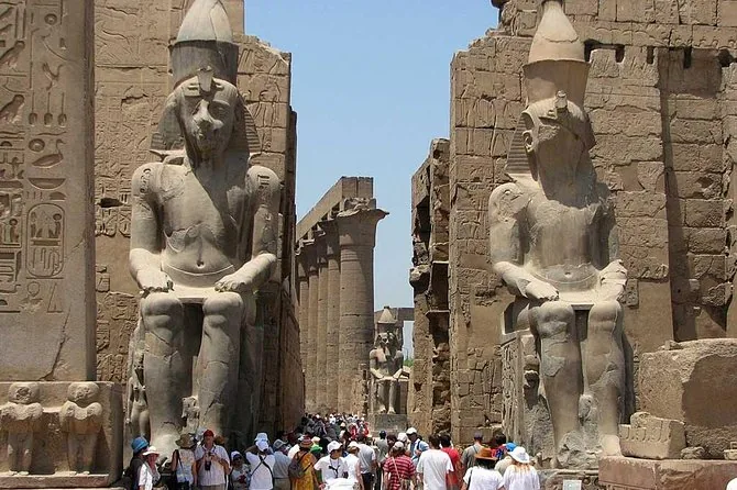 Hatshepsut, Valle de los Reyes, Karnak y templo de Luxor
