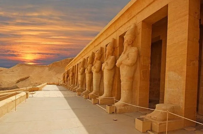 Medio día Valle de los Reyes y Hatshepsut